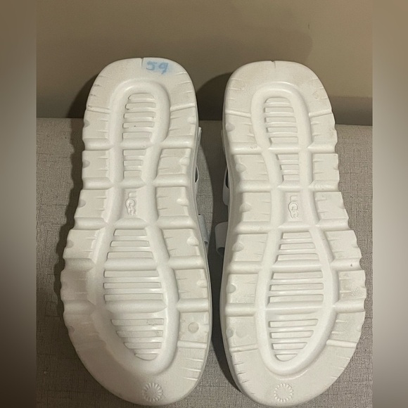 UGG Women's Stratus White Sandal Adjustable Straps EVA Foam 1152686, size 11 - Picture 5 of 8